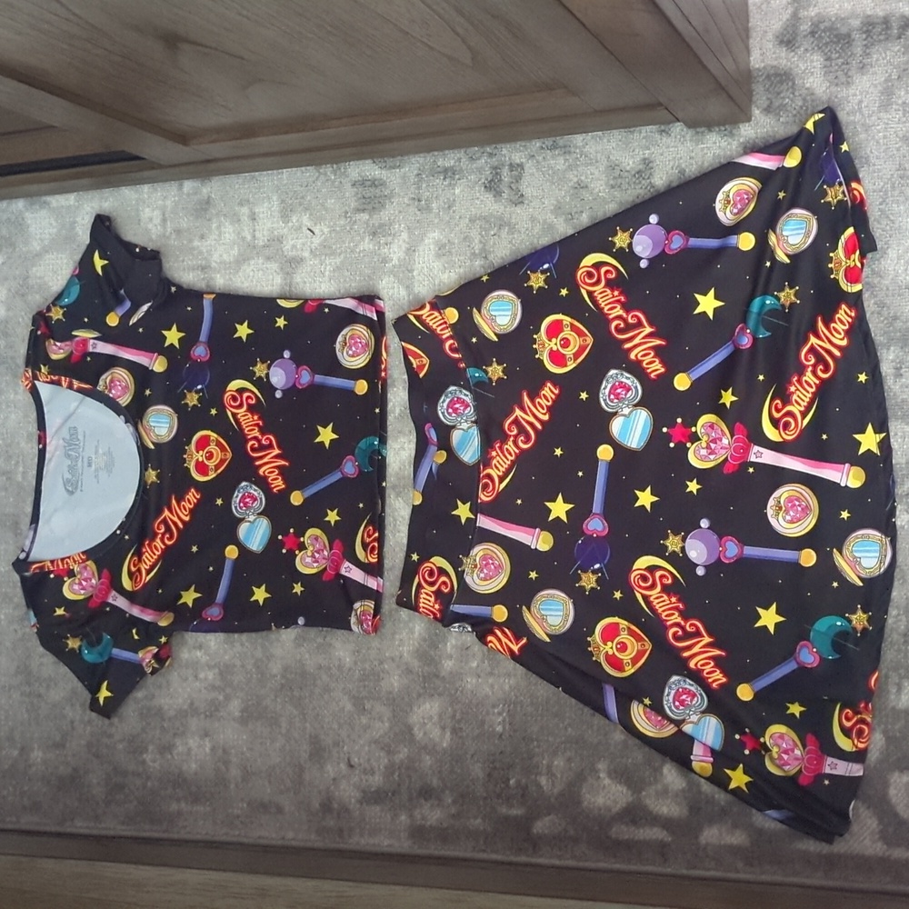Hot Topic Crop Top and Skirt Sailor Moon Outfit